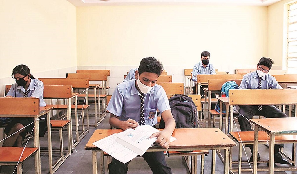 Maharashtra School Hostel Witnesses Huge Covid Cases