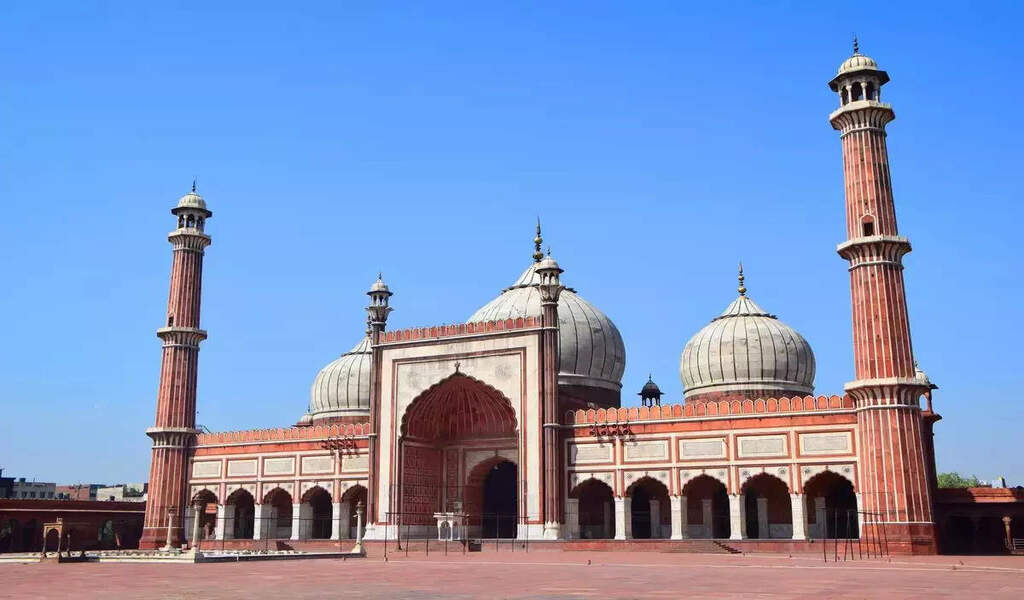 Jama Masjid Withdraws Controversial Statement about Women’s Entry after Receiving 59% Negative Reviews Online