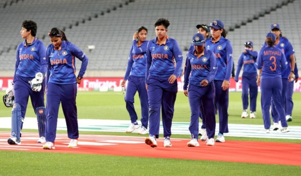 Indian-womens-cricket-team_1024x600